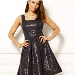 Black elegant dress Eva Mendes Collection